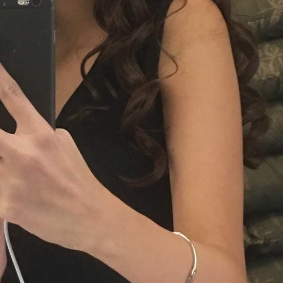 Selling because it doesn’t fit anymore. - Picture 4 of 6